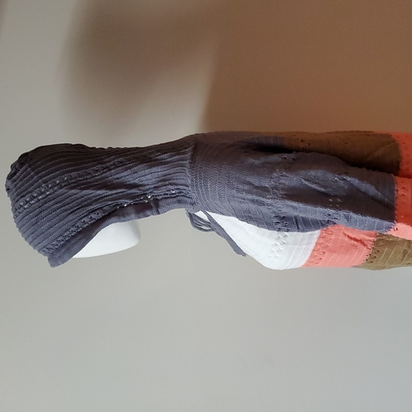 Light Weight Hoodie Sweater - Picture 3 of 8